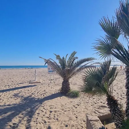 Port I Puerto En Playa Con Parking Cerca De Valencia